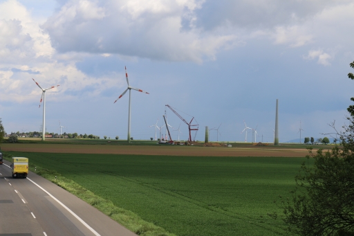 Installation of wind turbines between Linden-Neusen und St. Jöris