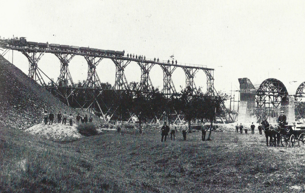 Viadukt at Teuterhof during construction